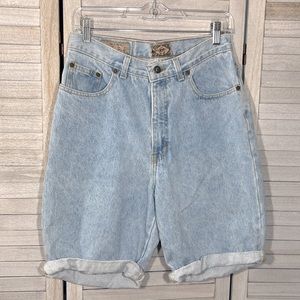 EXPRESS Vintage High Waisted Jean Shorts Light Wash-11/12